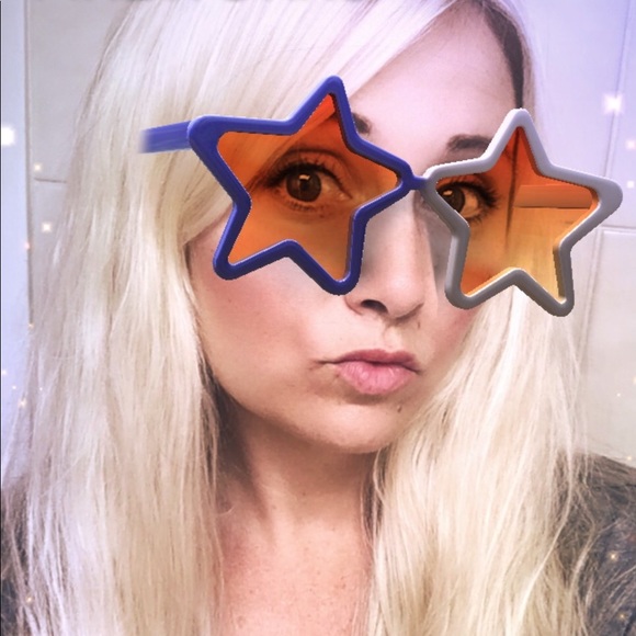 Meet your Posher, Melissa - Picture 1 of 1